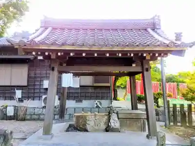 牟山神社の手水舎