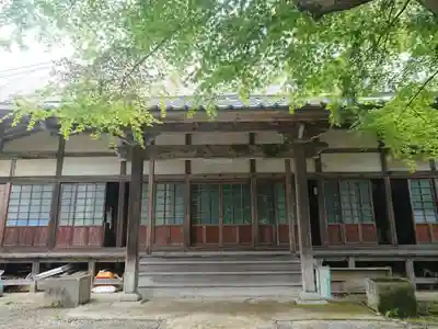 易往寺の本殿・本堂