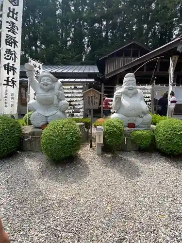 出雲福徳神社の像