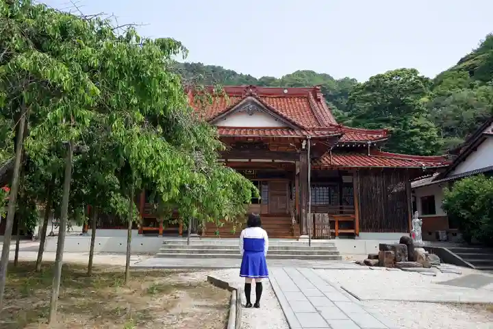 荘厳寺の本殿・本堂