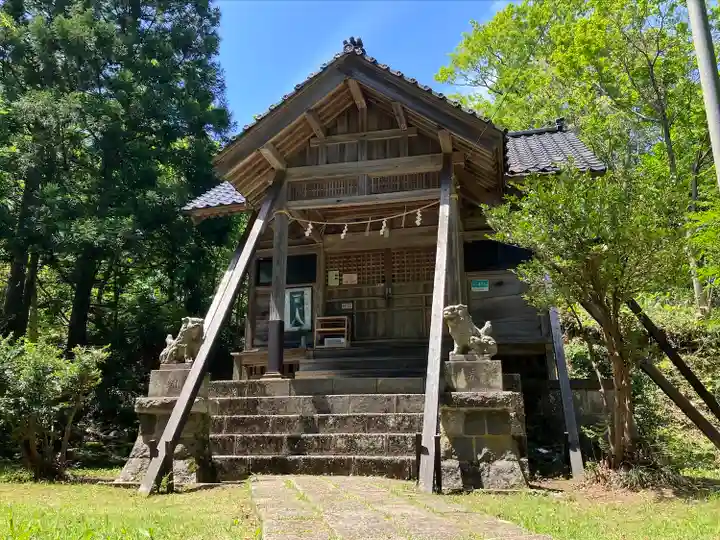 白山神社の本殿・本堂