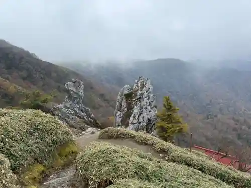 劔山本宮宝蔵石神社(徳島県)