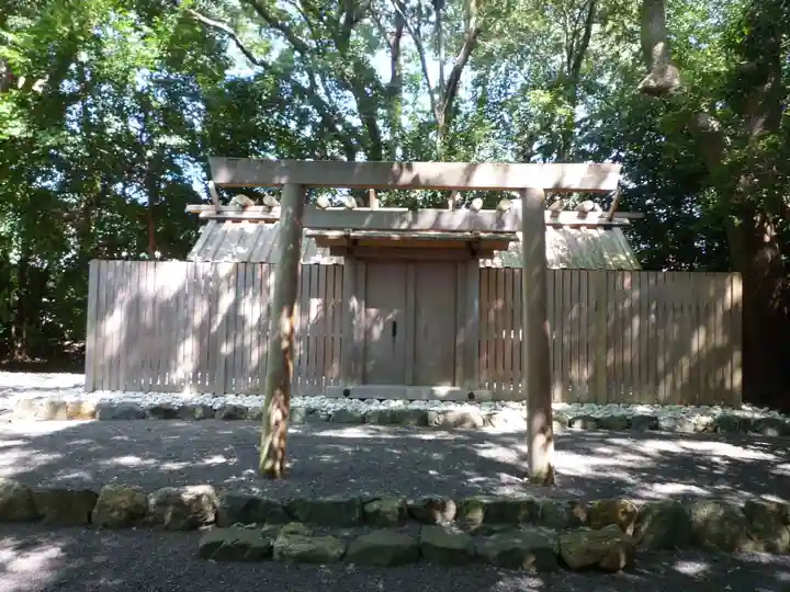 大間国生神社(豊受大神宮摂社)の山門・神門