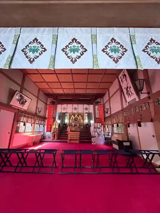 義經神社の本殿・本堂