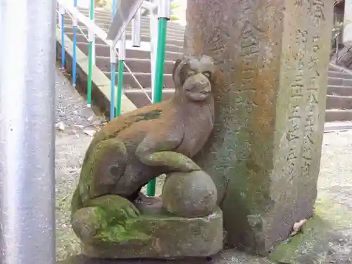 大稲荷神社の狛犬