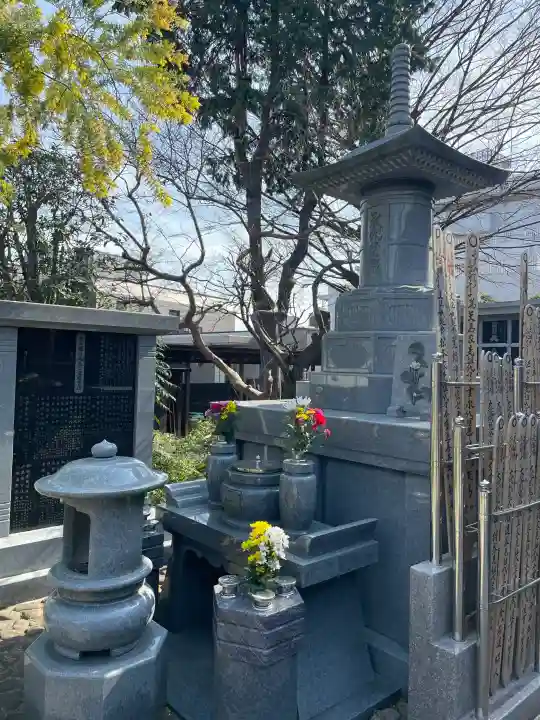 海蔵院の{uncategorized: "未分類", other: "その他", undefined: "問題あり", building: "その他建物", grave: "お墓", sacred_gate: "鳥居", guardian: "狛犬", statue: "像", buddha: "仏像", history: "歴史", nature: "自然", garden: "庭園", animal: "動物", pagoda: "塔", temizu: "手水舎", mountain_gate: "山門・神門", sanctuary: "本殿・本堂", subordinate: "末社・摂社", art: "芸術", scenery: "景色", jizo: "地蔵", ema: "絵馬", goshuin: "御朱印", omikuji: "おみくじ", items: "授与品その他", amulet: "お守り", goshuincho: "御朱印帳", eats: "食事", festival: "お祭り", votive_dance: "神楽", shichigosan: "七五三参", wedding: "結婚式", experience: "体験その他", initially: "初詣", around: "周辺", anti_infection: "感染症対策"}