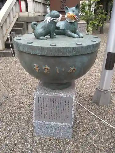 元郷氷川神社の狛犬