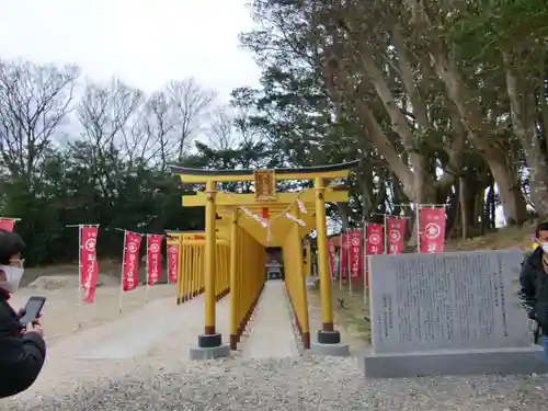 掘出神社の鳥居