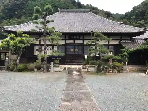 龍岳院の本殿・本堂
