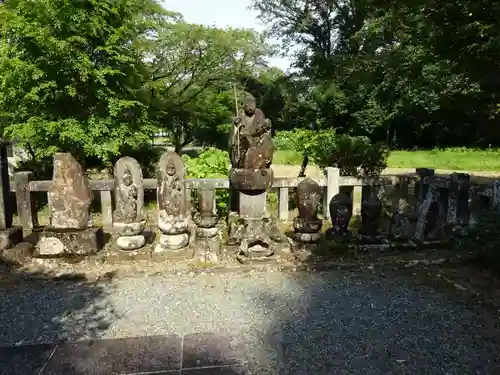 弁財寺の建物その他