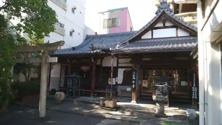 稲園山 七寺の本殿・本堂