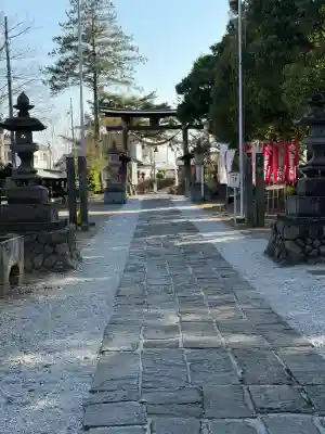 上之村神社の{uncategorized: "未分類", other: "その他", undefined: "問題あり", building: "その他建物", grave: "お墓", sacred_gate: "鳥居", guardian: "狛犬", statue: "像", buddha: "仏像", history: "歴史", nature: "自然", garden: "庭園", animal: "動物", pagoda: "塔", temizu: "手水舎", mountain_gate: "山門・神門", sanctuary: "本殿・本堂", subordinate: "末社・摂社", art: "芸術", scenery: "景色", jizo: "地蔵", ema: "絵馬", goshuin: "御朱印", omikuji: "おみくじ", items: "授与品その他", amulet: "お守り", goshuincho: "御朱印帳", eats: "食事", festival: "お祭り", votive_dance: "神楽", shichigosan: "七五三参", wedding: "結婚式", experience: "体験その他", initially: "初詣", around: "周辺", anti_infection: "感染症対策"}