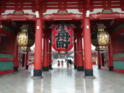 浅草寺の山門・神門
