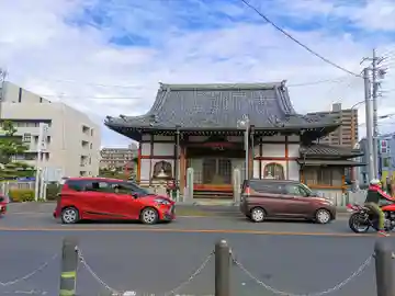 覚城寺の本殿・本堂