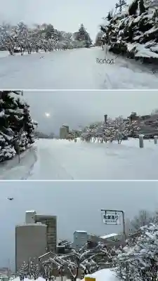 秋葉神社の{uncategorized: "未分類", other: "その他", undefined: "問題あり", building: "その他建物", grave: "お墓", sacred_gate: "鳥居", guardian: "狛犬", statue: "像", buddha: "仏像", history: "歴史", nature: "自然", garden: "庭園", animal: "動物", pagoda: "塔", temizu: "手水舎", mountain_gate: "山門・神門", sanctuary: "本殿・本堂", subordinate: "末社・摂社", art: "芸術", scenery: "景色", jizo: "地蔵", ema: "絵馬", goshuin: "御朱印", omikuji: "おみくじ", items: "授与品その他", amulet: "お守り", goshuincho: "御朱印帳", eats: "食事", festival: "お祭り", votive_dance: "神楽", shichigosan: "七五三参", wedding: "結婚式", experience: "体験その他", initially: "初詣", around: "周辺", anti_infection: "感染症対策"}