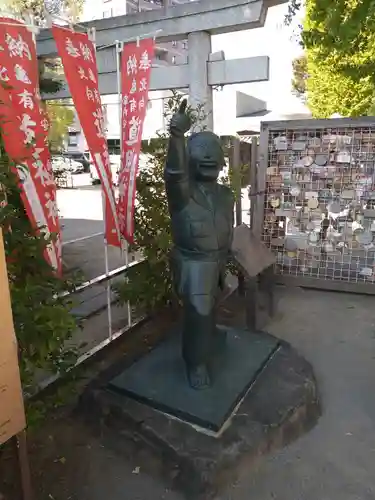 亀有香取神社の像