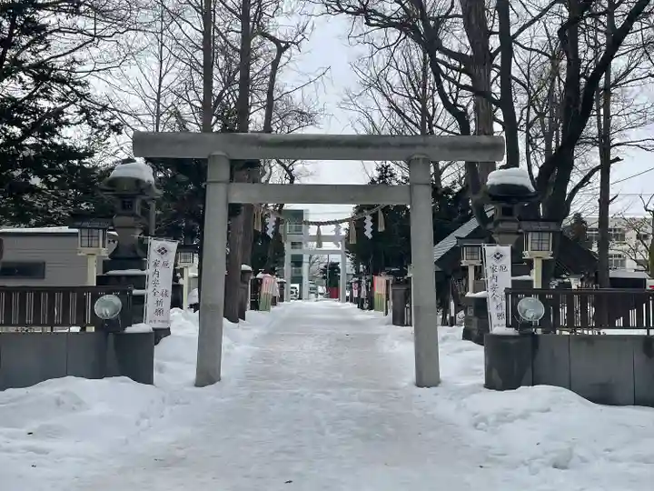 新琴似神社の鳥居