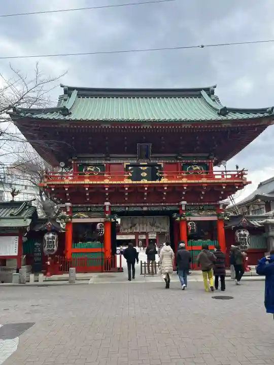 神田神社(神田明神)の{uncategorized: "未分類", other: "その他", undefined: "問題あり", building: "その他建物", grave: "お墓", sacred_gate: "鳥居", guardian: "狛犬", statue: "像", buddha: "仏像", history: "歴史", nature: "自然", garden: "庭園", animal: "動物", pagoda: "塔", temizu: "手水舎", mountain_gate: "山門・神門", sanctuary: "本殿・本堂", subordinate: "末社・摂社", art: "芸術", scenery: "景色", jizo: "地蔵", ema: "絵馬", goshuin: "御朱印", omikuji: "おみくじ", items: "授与品その他", amulet: "お守り", goshuincho: "御朱印帳", eats: "食事", festival: "お祭り", votive_dance: "神楽", shichigosan: "七五三参", wedding: "結婚式", experience: "体験その他", initially: "初詣", around: "周辺", anti_infection: "感染症対策"}