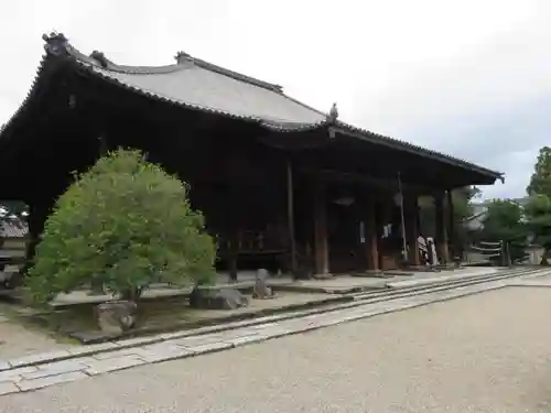 西大寺の建物その他