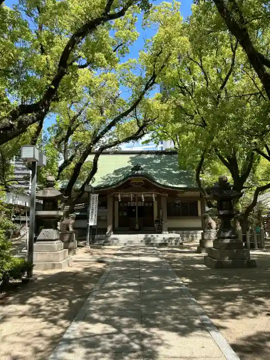 素盞烏尊神社の{uncategorized: "未分類", other: "その他", undefined: "問題あり", building: "その他建物", grave: "お墓", sacred_gate: "鳥居", guardian: "狛犬", statue: "像", buddha: "仏像", history: "歴史", nature: "自然", garden: "庭園", animal: "動物", pagoda: "塔", temizu: "手水舎", mountain_gate: "山門・神門", sanctuary: "本殿・本堂", subordinate: "末社・摂社", art: "芸術", scenery: "景色", jizo: "地蔵", ema: "絵馬", goshuin: "御朱印", omikuji: "おみくじ", items: "授与品その他", amulet: "お守り", goshuincho: "御朱印帳", eats: "食事", festival: "お祭り", votive_dance: "神楽", shichigosan: "七五三参", wedding: "結婚式", experience: "体験その他", initially: "初詣", around: "周辺", anti_infection: "感染症対策"}