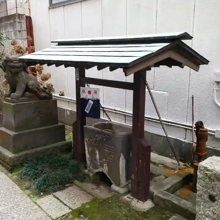 厳島神社の手水舎