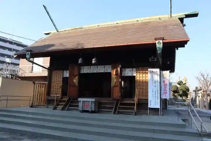 鶴見神社の本殿・本堂