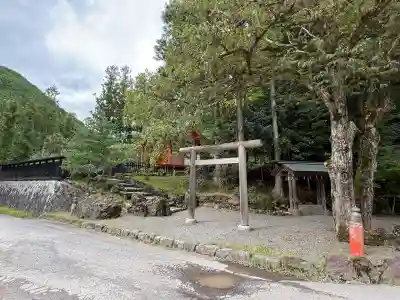 天河大辨財天社禊殿(奈良県)