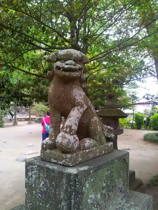 御霊神社の狛犬
