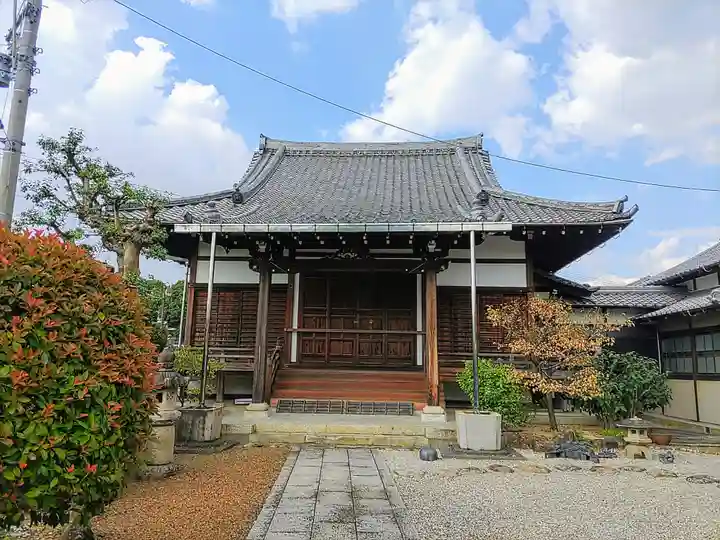 ひめ池西蓮寺の本殿・本堂