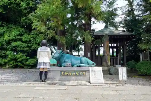 朝日森天満宮の像