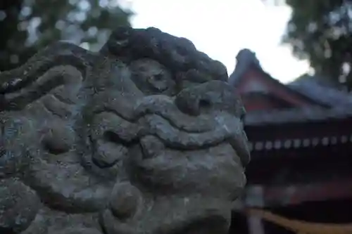 中氷川神社の狛犬