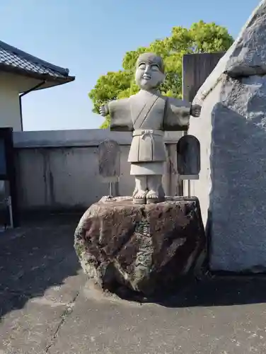 光明庵の像
