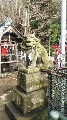 海南神社の狛犬