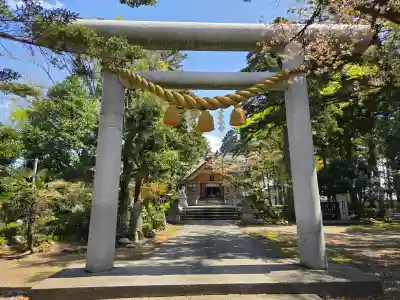 鵜坂神社の{uncategorized: "未分類", other: "その他", undefined: "問題あり", building: "その他建物", grave: "お墓", sacred_gate: "鳥居", guardian: "狛犬", statue: "像", buddha: "仏像", history: "歴史", nature: "自然", garden: "庭園", animal: "動物", pagoda: "塔", temizu: "手水舎", mountain_gate: "山門・神門", sanctuary: "本殿・本堂", subordinate: "末社・摂社", art: "芸術", scenery: "景色", jizo: "地蔵", ema: "絵馬", goshuin: "御朱印", omikuji: "おみくじ", items: "授与品その他", amulet: "お守り", goshuincho: "御朱印帳", eats: "食事", festival: "お祭り", votive_dance: "神楽", shichigosan: "七五三参", wedding: "結婚式", experience: "体験その他", initially: "初詣", around: "周辺", anti_infection: "感染症対策"}