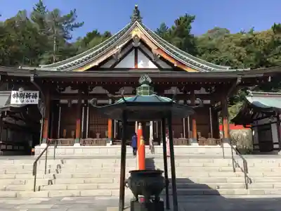 門戸厄神東光寺の本殿・本堂