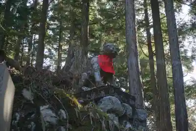 三峯神社の狛犬
