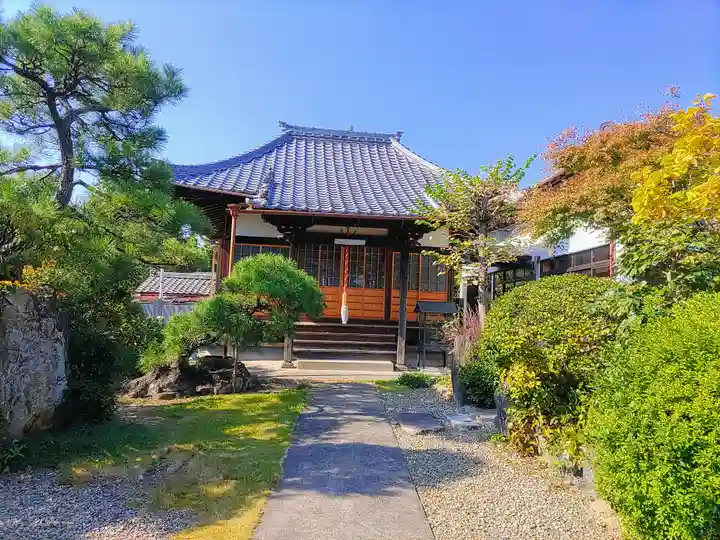 慈雲寺の本殿・本堂