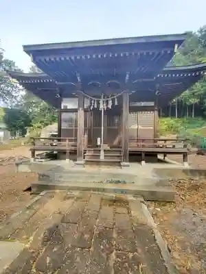 小梥神社の本殿