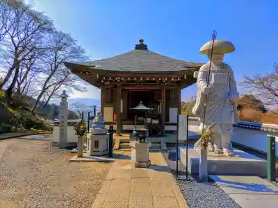 岡寺（龍蓋寺）の末社・摂社