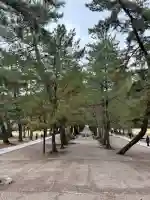 出雲大社の{uncategorized: "未分類", other: "その他", undefined: "問題あり", building: "その他建物", grave: "お墓", sacred_gate: "鳥居", guardian: "狛犬", statue: "像", buddha: "仏像", history: "歴史", nature: "自然", garden: "庭園", animal: "動物", pagoda: "塔", temizu: "手水舎", mountain_gate: "山門・神門", sanctuary: "本殿・本堂", subordinate: "末社・摂社", art: "芸術", scenery: "景色", jizo: "地蔵", ema: "絵馬", goshuin: "御朱印", omikuji: "おみくじ", items: "授与品その他", amulet: "お守り", goshuincho: "御朱印帳", eats: "食事", festival: "お祭り", votive_dance: "神楽", shichigosan: "七五三参", wedding: "結婚式", experience: "体験その他", initially: "初詣", around: "周辺", anti_infection: "感染症対策"}