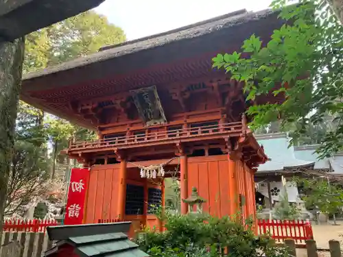 六殿神社の山門・神門