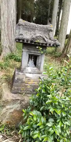 稲野辺神社の末社・摂社