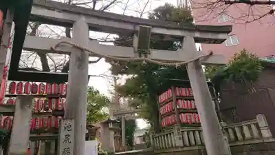 池尻稲荷神社の鳥居
