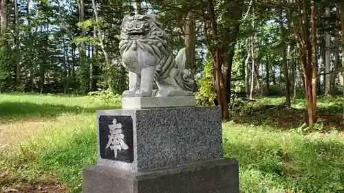 中川神社の狛犬