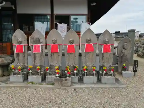 安養寺の地蔵