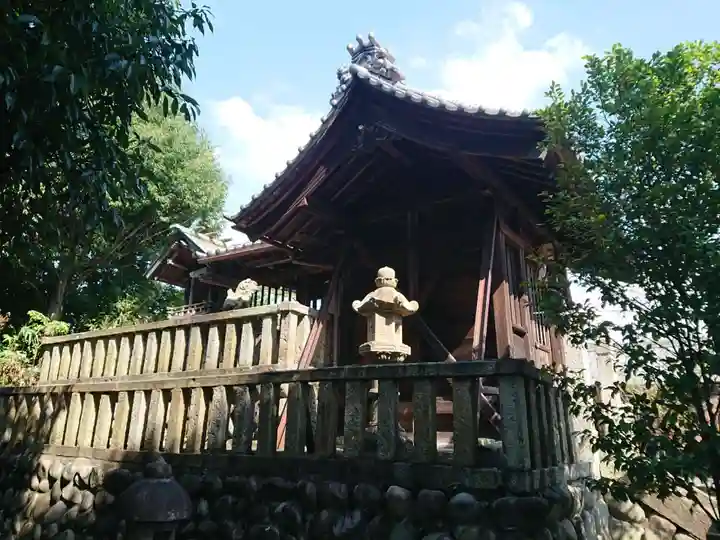 白鬚神社(上中町一色)の本殿・本堂