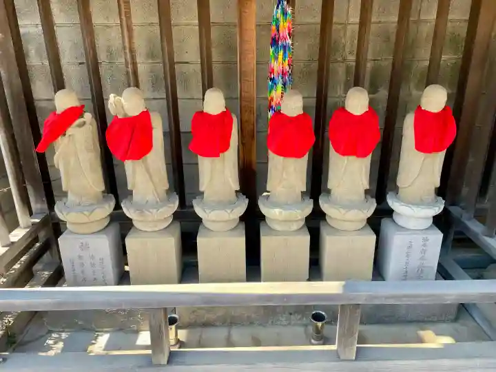 円福寺の{uncategorized: "未分類", other: "その他", undefined: "問題あり", building: "その他建物", grave: "お墓", sacred_gate: "鳥居", guardian: "狛犬", statue: "像", buddha: "仏像", history: "歴史", nature: "自然", garden: "庭園", animal: "動物", pagoda: "塔", temizu: "手水舎", mountain_gate: "山門・神門", sanctuary: "本殿・本堂", subordinate: "末社・摂社", art: "芸術", scenery: "景色", jizo: "地蔵", ema: "絵馬", goshuin: "御朱印", omikuji: "おみくじ", items: "授与品その他", amulet: "お守り", goshuincho: "御朱印帳", eats: "食事", festival: "お祭り", votive_dance: "神楽", shichigosan: "七五三参", wedding: "結婚式", experience: "体験その他", initially: "初詣", around: "周辺", anti_infection: "感染症対策"}