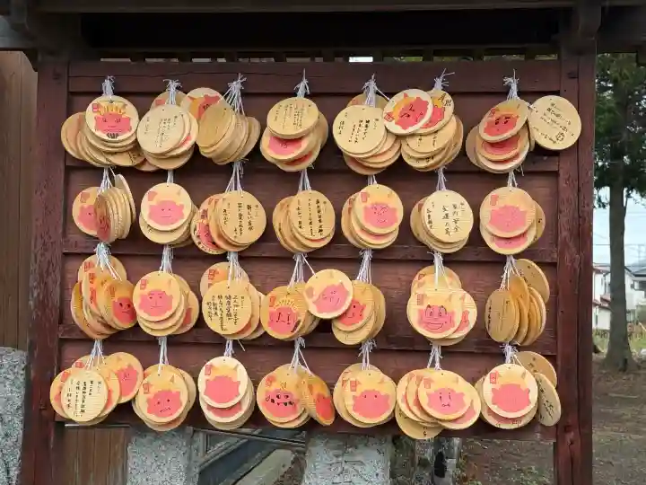 鬼鎮神社の{uncategorized: "未分類", other: "その他", undefined: "問題あり", building: "その他建物", grave: "お墓", sacred_gate: "鳥居", guardian: "狛犬", statue: "像", buddha: "仏像", history: "歴史", nature: "自然", garden: "庭園", animal: "動物", pagoda: "塔", temizu: "手水舎", mountain_gate: "山門・神門", sanctuary: "本殿・本堂", subordinate: "末社・摂社", art: "芸術", scenery: "景色", jizo: "地蔵", ema: "絵馬", goshuin: "御朱印", omikuji: "おみくじ", items: "授与品その他", amulet: "お守り", goshuincho: "御朱印帳", eats: "食事", festival: "お祭り", votive_dance: "神楽", shichigosan: "七五三参", wedding: "結婚式", experience: "体験その他", initially: "初詣", around: "周辺", anti_infection: "感染症対策"}