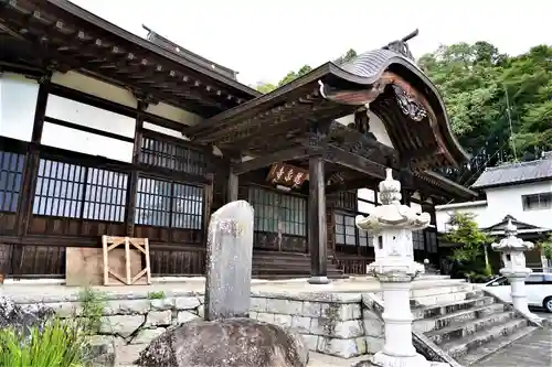 曹洞宗 永松山 龍泉寺の本殿・本堂