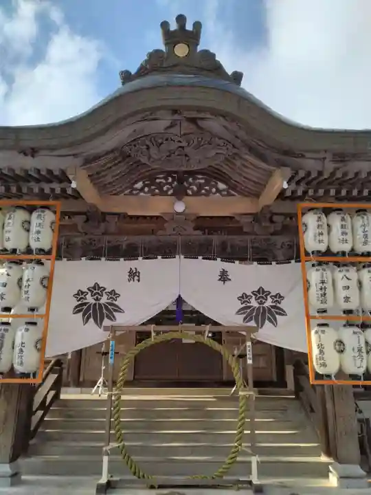 義經神社の本殿・本堂